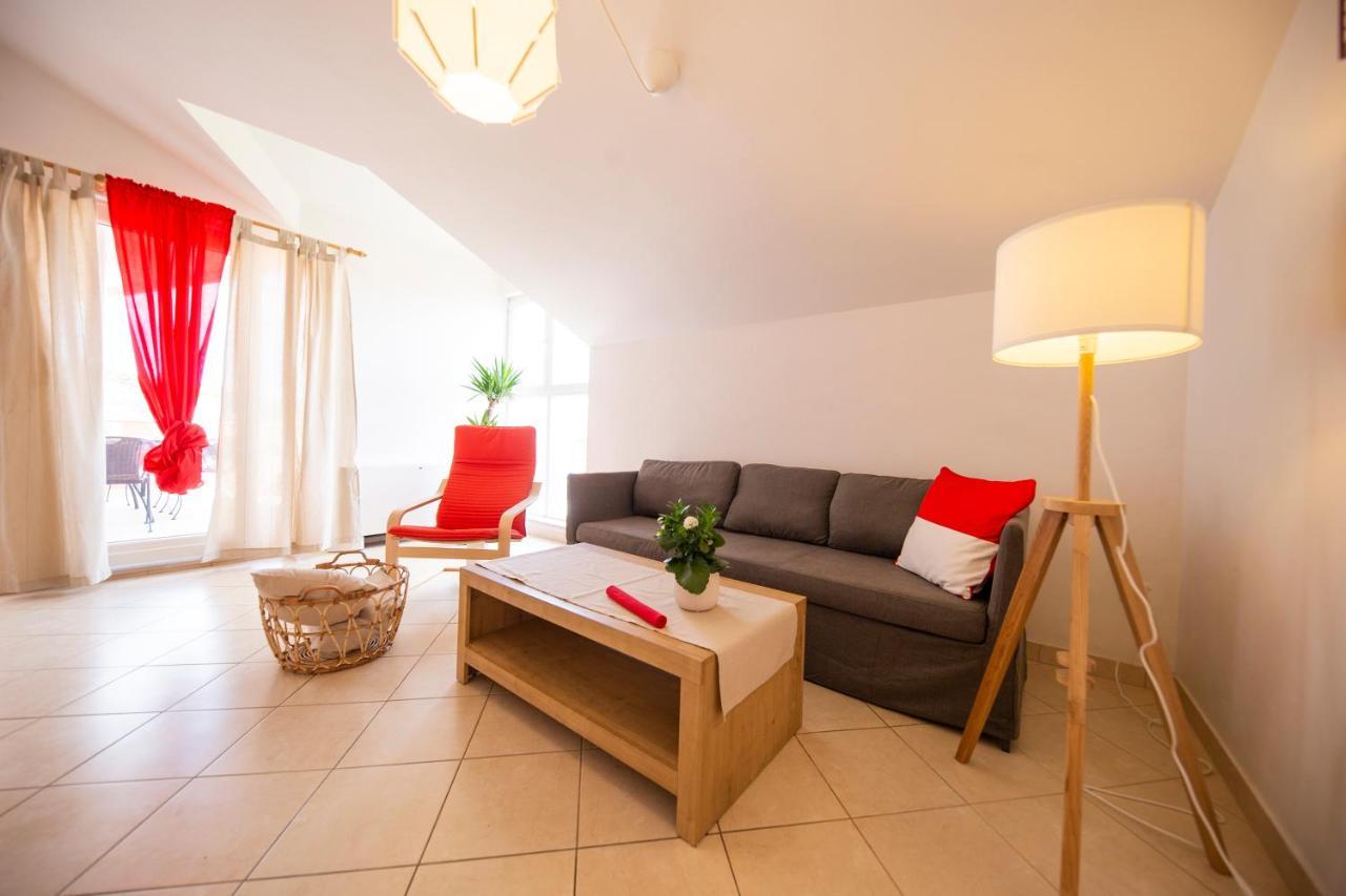 Apartments Leonarda Муртер Екстериор снимка