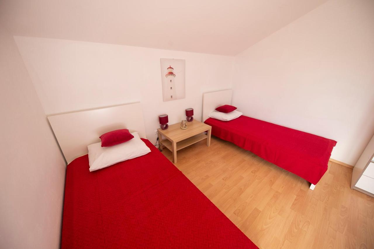 Apartments Leonarda Муртер Екстериор снимка